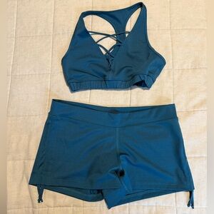 Mika Yoga Wear Teal Sports Bra & shorts